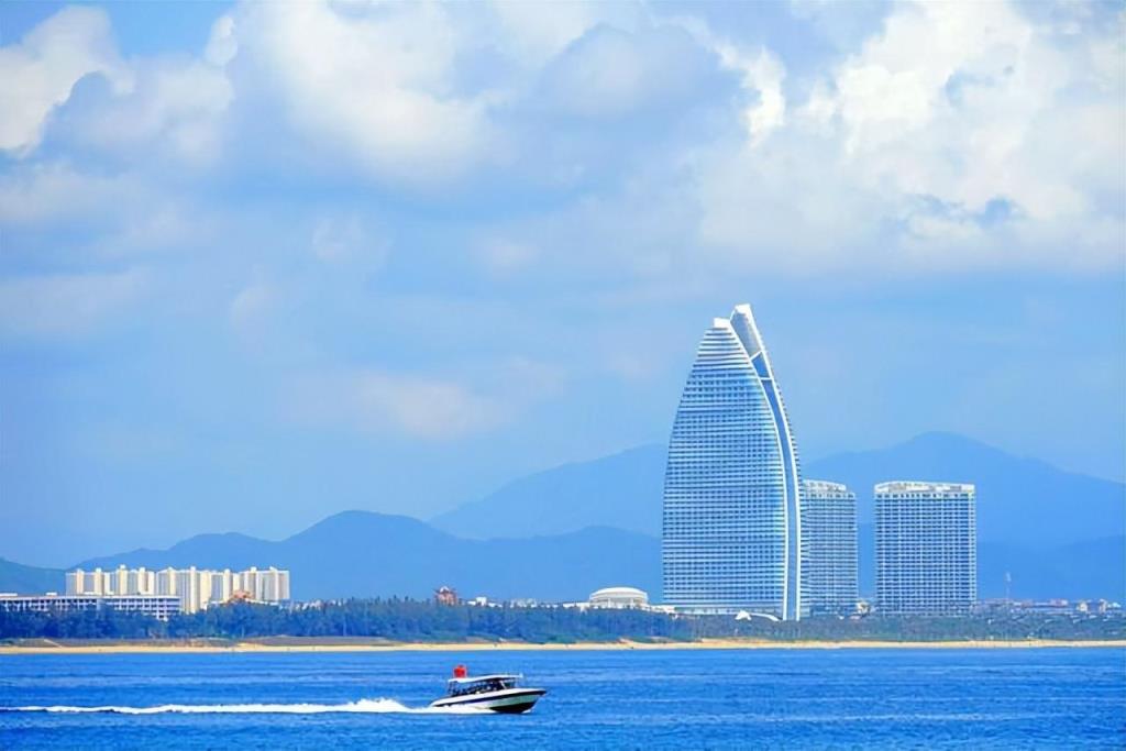 海南岛游玩最值得去的19个景点(海南旅游攻略自由行)