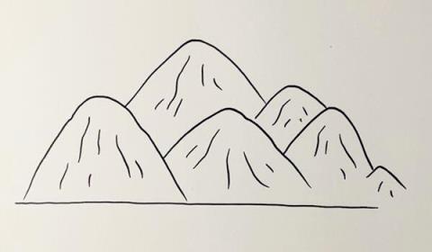 第一步把地平线画出来,然后在此基础上画上绵延的山峰,注意山峰大小