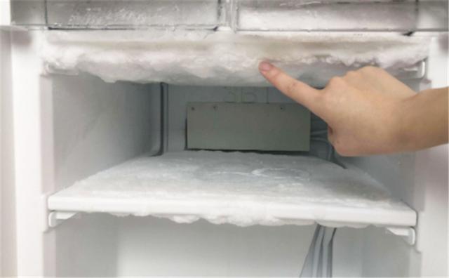 冰箱直冷和风冷有什么区别(冰箱风冷和直冷哪个更实用)